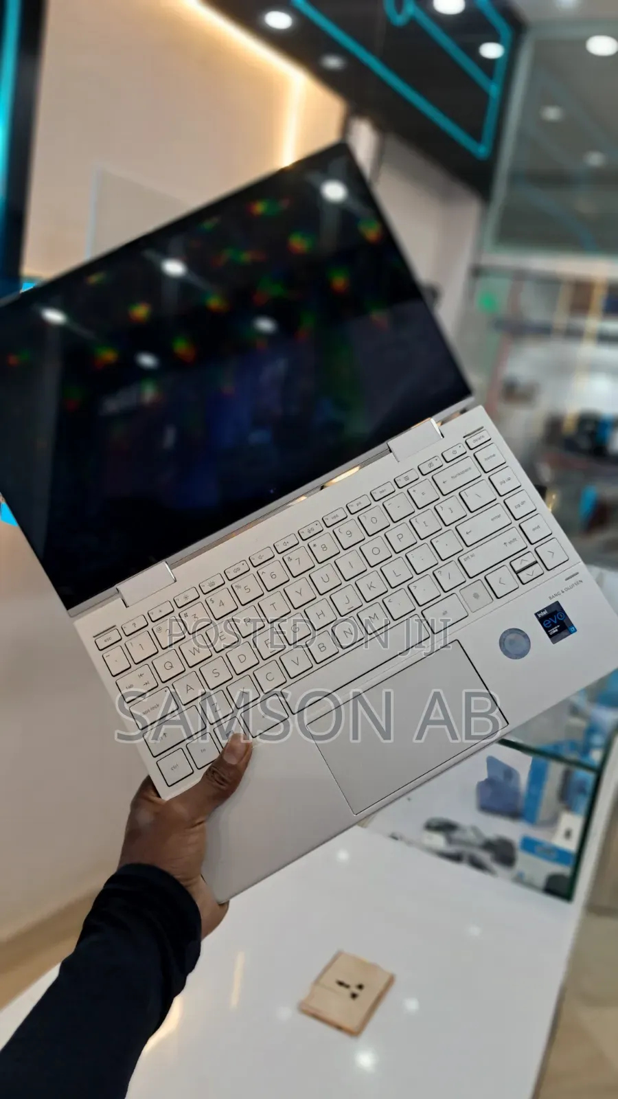 New Laptop HP Envy x360 8GB Intel Core i7 SSD 512GB