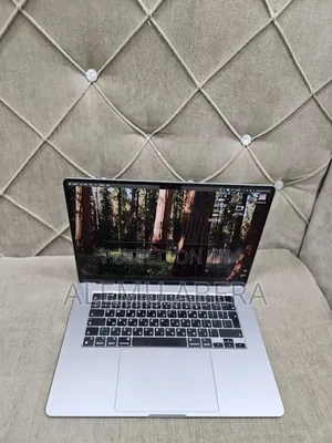 New Laptop Apple MacBook Air 2024 M3 8GB Apple M3 SSD 512GB