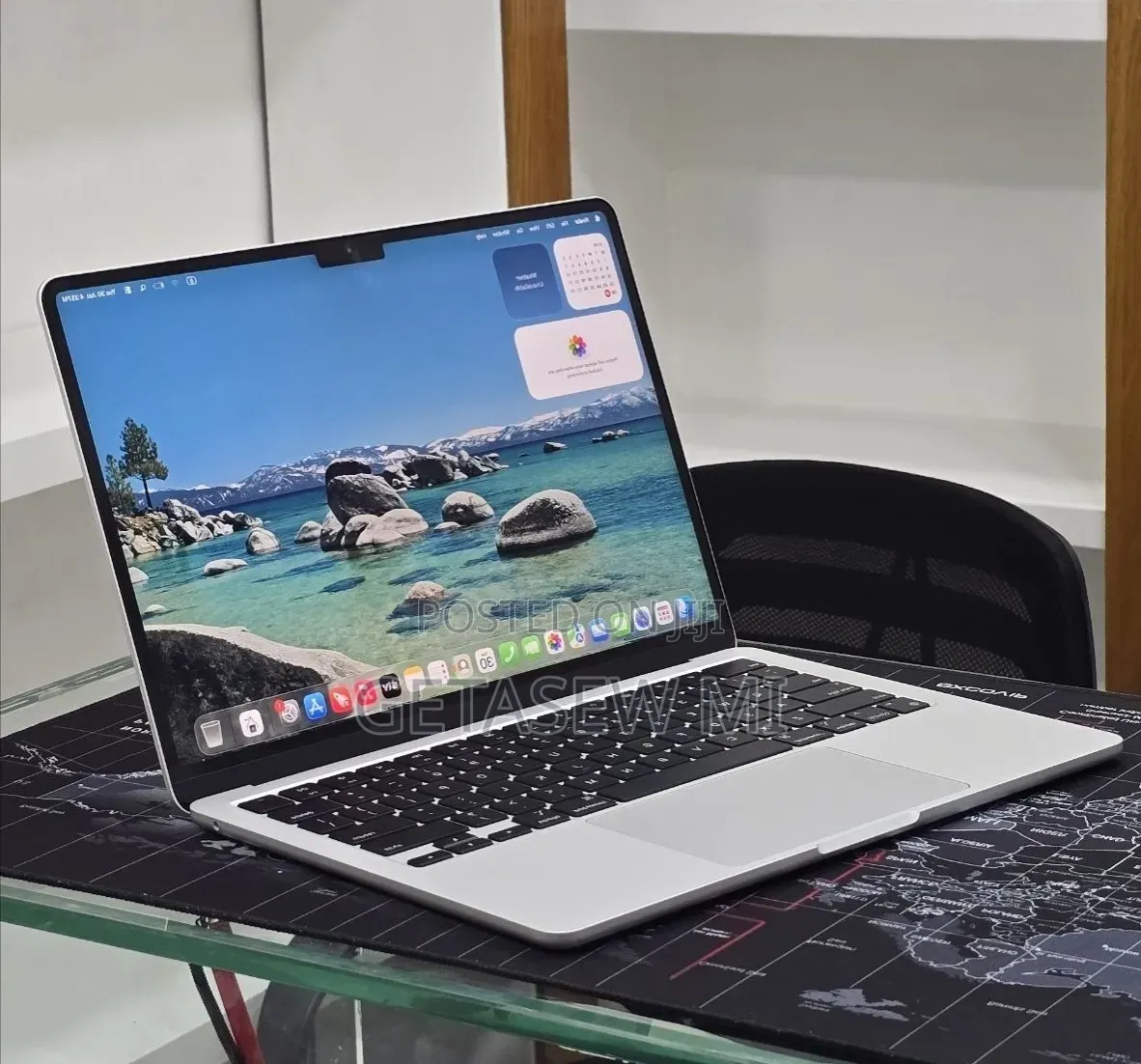 New Laptop Apple MacBook Air 2024 M3 16GB Apple M3 SSD 256GB