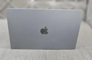 New Laptop Apple MacBook 8GB Apple M3 SSD 512GB