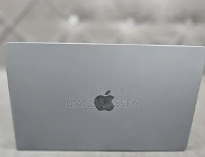 New Laptop Apple MacBook Air 2024 M3 16GB Apple M3 SSD 256GB