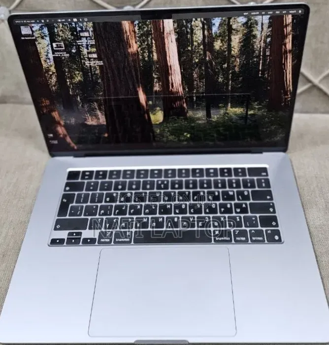 New Laptop Apple MacBook Air 2024 M3 8GB Apple M3 SSD 512GB