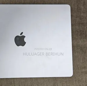 New Laptop Apple MacBook Air 2024 M3 8GB Apple M3 SSD 512GB