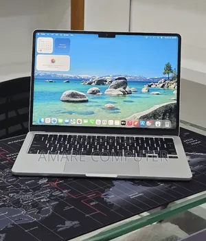 New Laptop Apple MacBook Air 2024 M3 16GB Apple M3 SSD 256GB