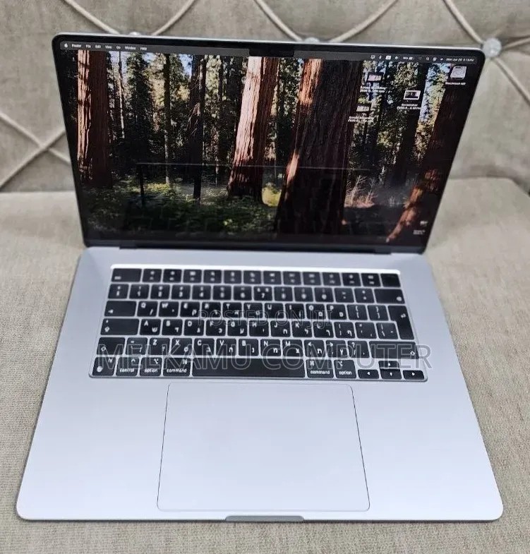 New Laptop Apple MacBook Air 2024 M3 8GB Apple M1 SSD 512GB