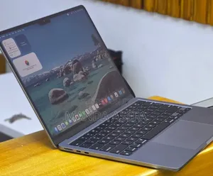 New Laptop Apple MacBook Air 2022 M2 8GB Apple M2 SSD 256GB