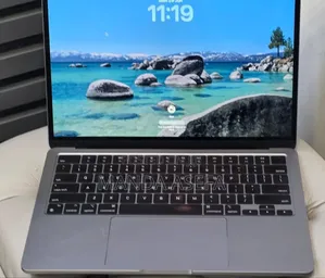 New Laptop Apple MacBook Air 2022 M2 8GB Apple M2 SSD 256GB