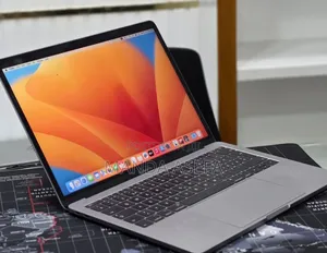New Laptop Apple MacBook Pro 2017 16GB Intel Core i5 SSD 512GB
