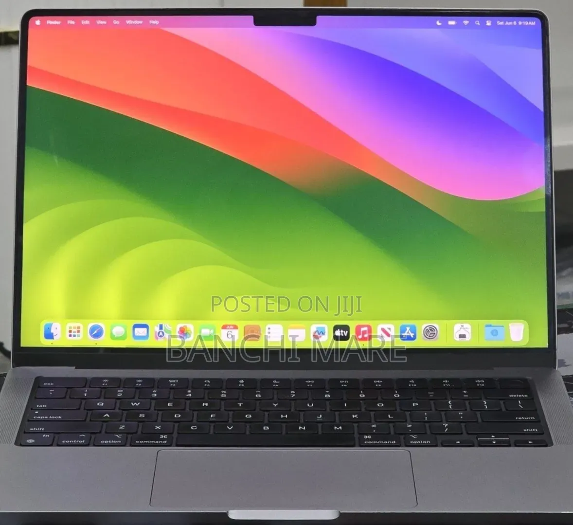 New Laptop Apple MacBook Pro 2023 M3 8GB Apple M3 Pro SSD 512GB