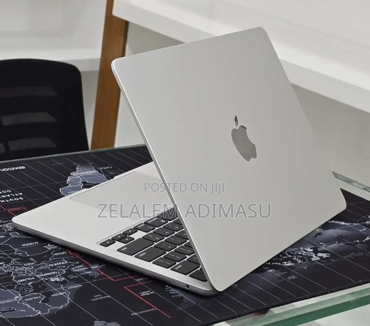 New Laptop Apple MacBook Air 2024 M3 16GB Apple M3 SSD 256GB