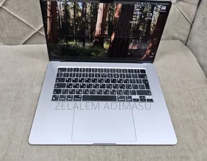 New Laptop Apple MacBook Air 2024 M3 8GB Apple M3 SSD 512GB