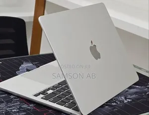 New Laptop Apple MacBook Air 2024 M3 16GB Apple M3 SSD 256GB
