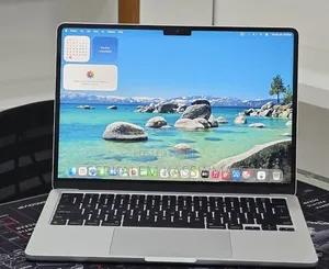 New Laptop Apple MacBook Air 2024 M3 16GB Apple M3 SSD 256GB