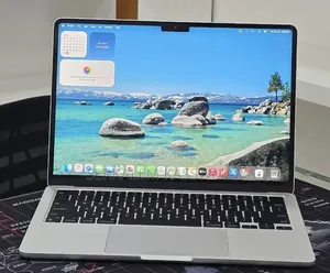 New Laptop Apple MacBook Air 2024 M3 16GB Apple M3 SSD 256GB