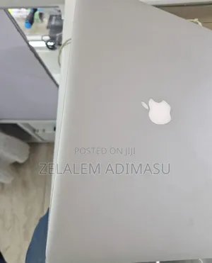 New Laptop Apple MacBook Pro 2015 16GB Intel Core i7 SSD 256GB