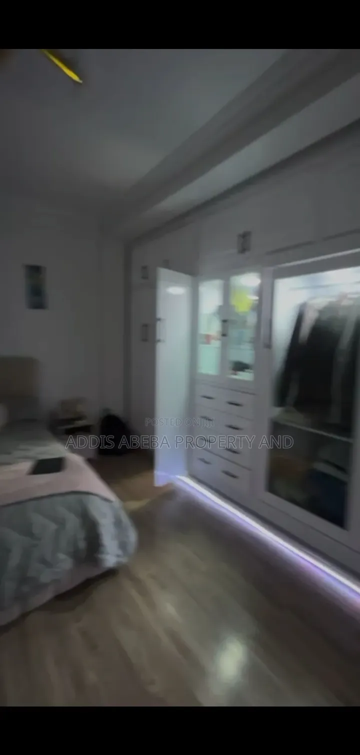 5bdrm House in Gabriel, Nifas Silk-Lafto for sale