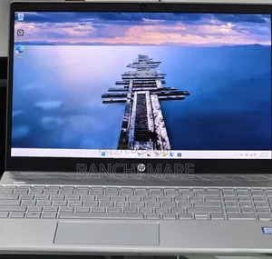 New Laptop HP Pavilion 15 8GB Intel Core i7 SSD 256GB