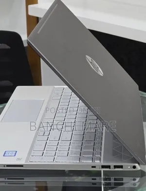 New Laptop HP Pavilion 15 8GB Intel Core i7 SSD 256GB