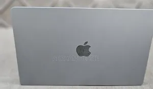 New Laptop Apple MacBook Air 2024 M3 8GB Apple M3 SSD 512GB