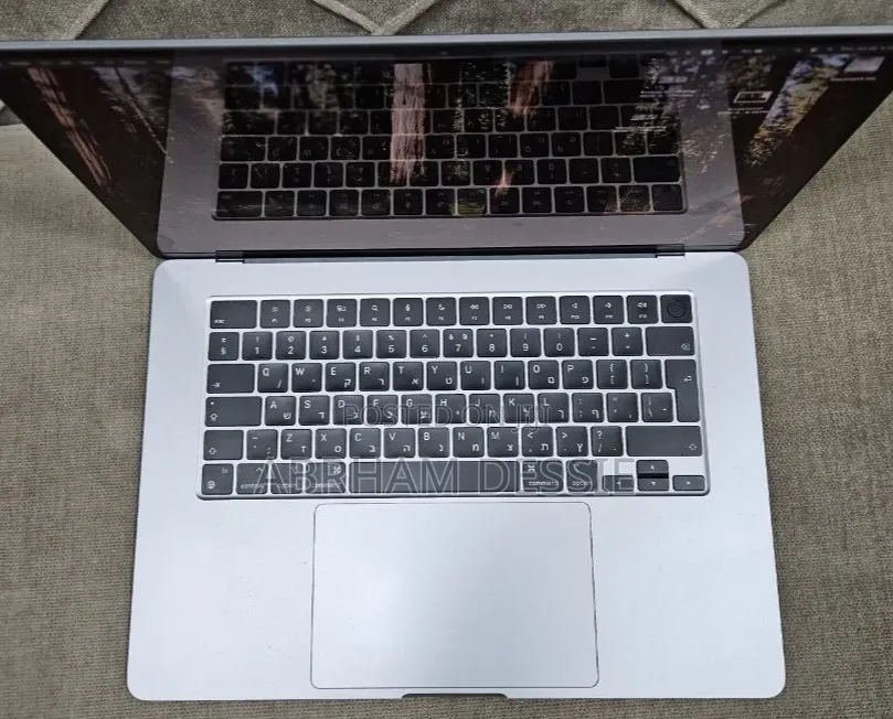 New Laptop Apple MacBook Air 2024 M3 8GB Apple M3 SSD 512GB