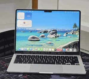 New Laptop Apple MacBook Air 2024 M3 16GB Apple M3 SSD 256GB