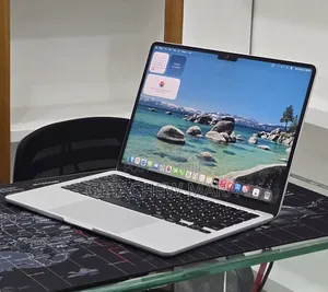 New Laptop Apple MacBook Air 2024 M3 16GB Apple M3 SSD 256GB