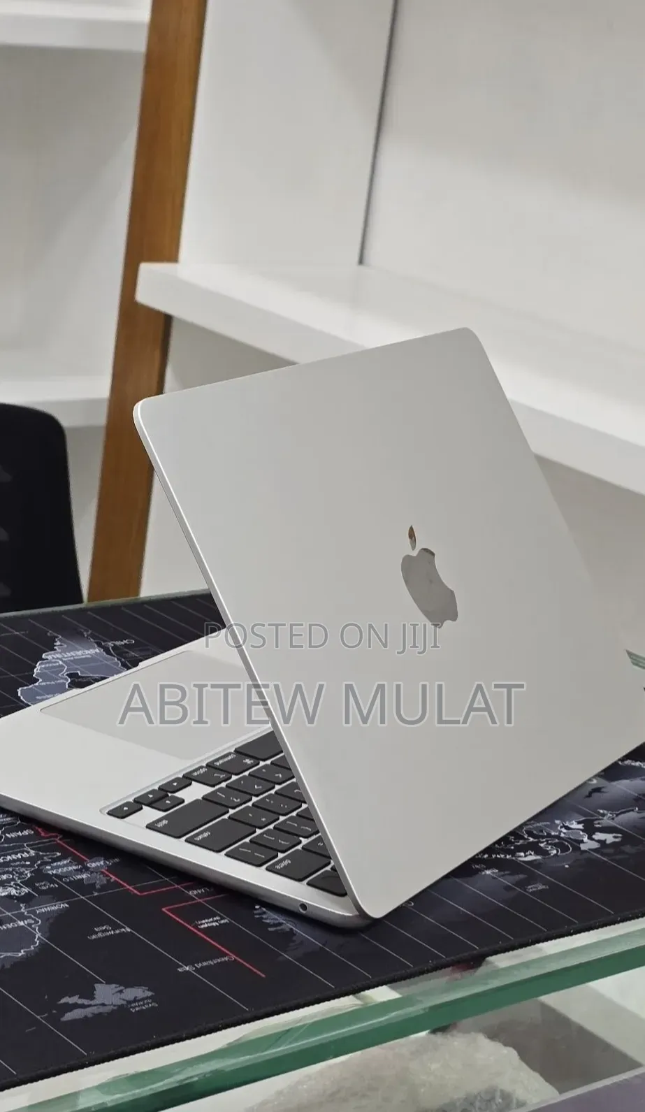 New Laptop Apple MacBook Air 2024 M3 16GB Apple M3 SSD 256GB