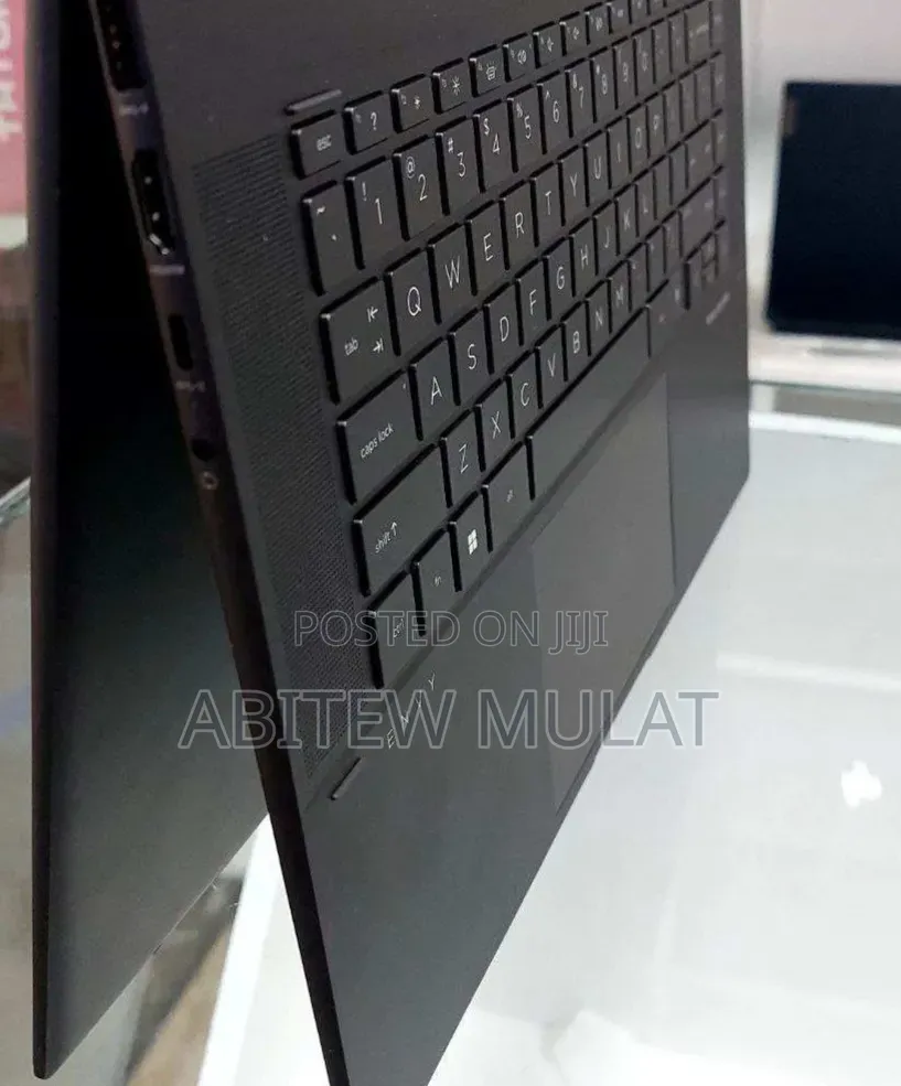 New Laptop Lenovo ThinkPad X1 Yoga 32GB Intel Core i7 SSD 512GB