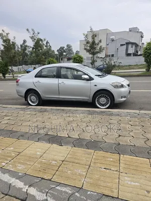 Toyota Belta 2007 Silver