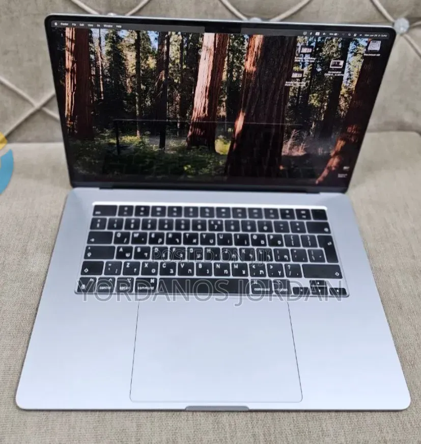 New Laptop Apple MacBook Air 2024 M3 8GB Apple M3 SSD 512GB