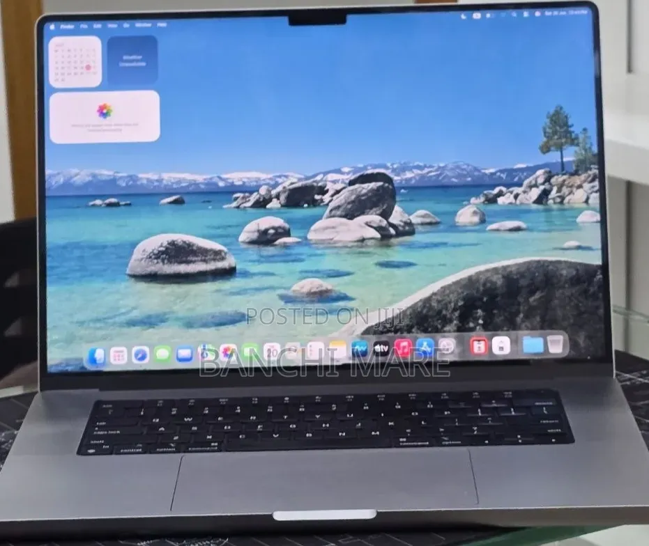 New Laptop Apple MacBook Pro 2021 M1 32GB Apple M1 Pro SSD 512GB