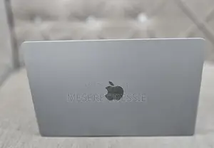 New Laptop Apple MacBook Air 2024 M3 8GB Intel Core M3 SSD 512GB
