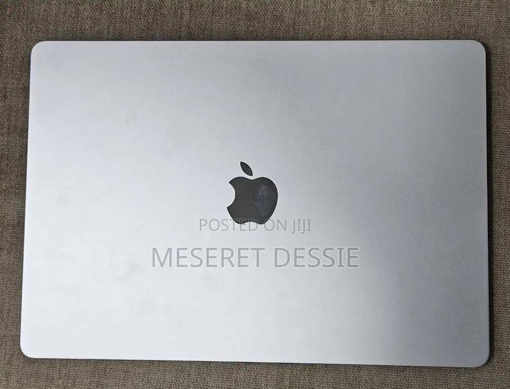 New Laptop Apple MacBook Air 2024 M3 8GB Intel Core M3 SSD 512GB