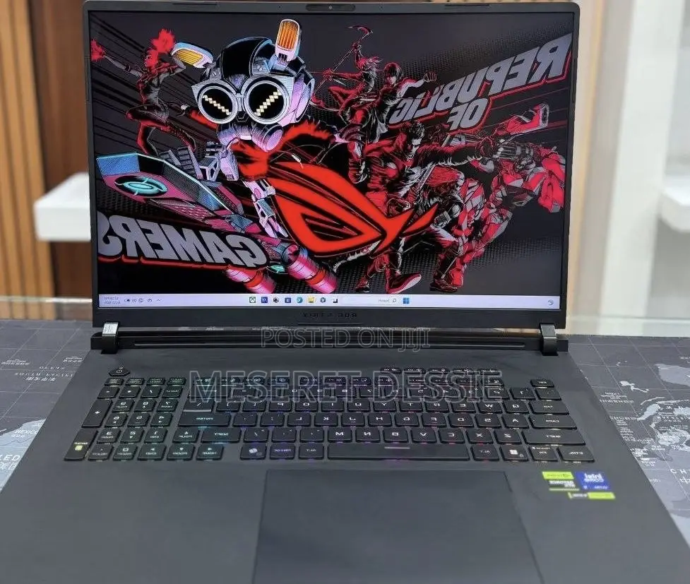 New Laptop Asus ROG Strix G18 32GB Intel Core Ultra 9 SSD 2T