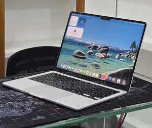 New Laptop Apple MacBook Air 2024 M3 16GB Apple M3 SSD 256GB
