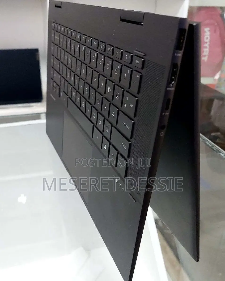 New Laptop HP Envy X360 16GB AMD Ryzen 7 SSD 512GB