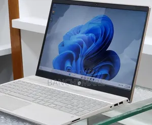 New Laptop HP Pavilion 10 8GB Intel Core i5 SSD 512GB