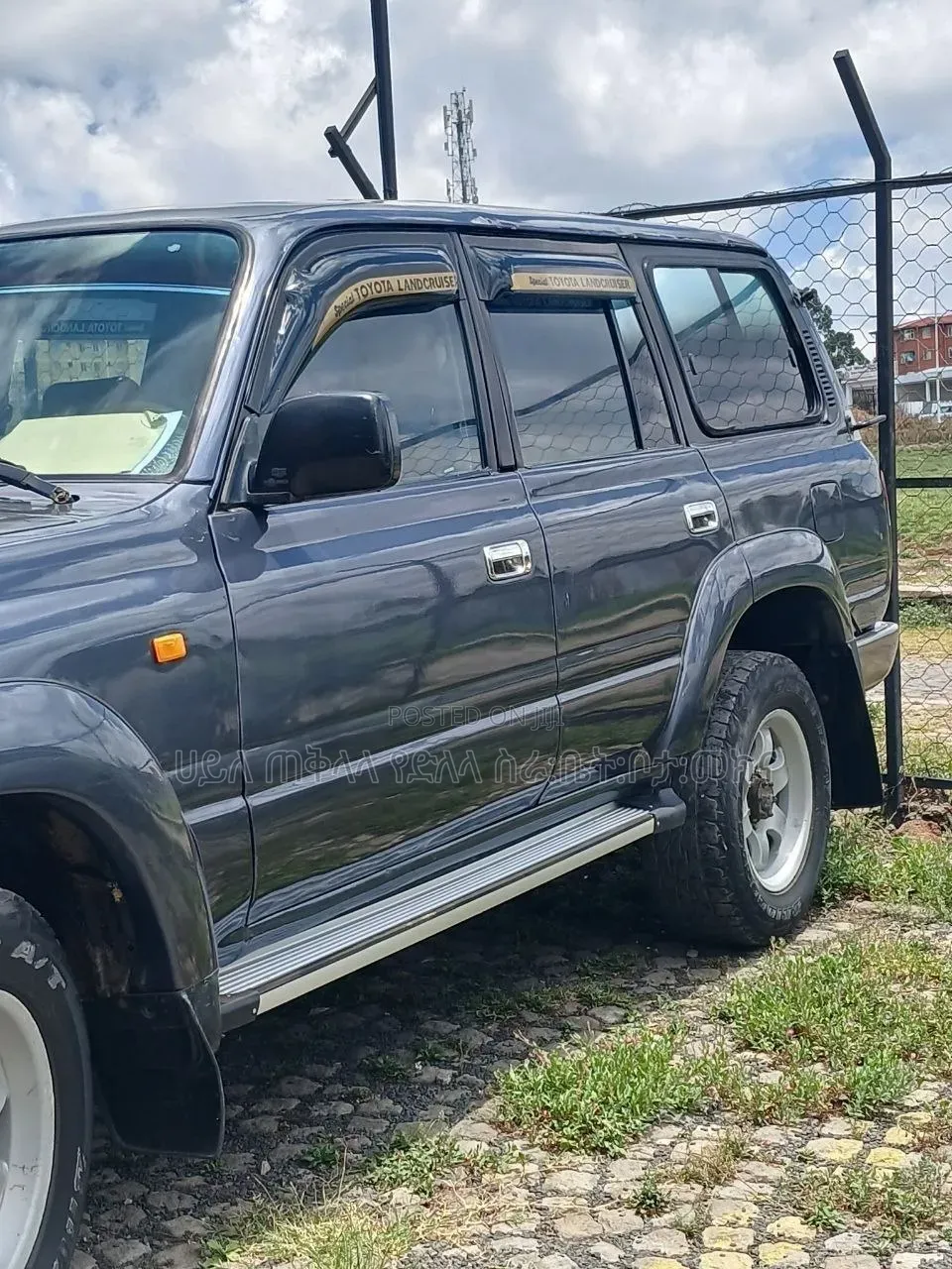 Toyota Land Cruiser 1998 Gray