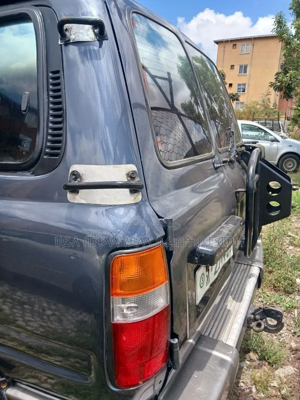 Toyota Land Cruiser 1998 Gray