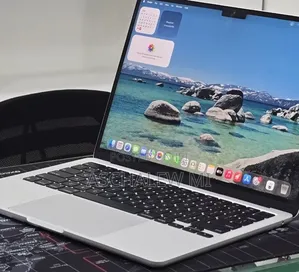 New Laptop Apple MacBook Air 2024 M3 16GB Apple M3 SSD 256GB