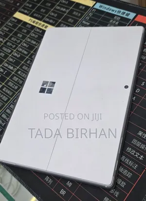 New Laptop Microsoft Surface 16GB Intel Core i7 SSD 512GB