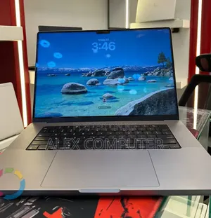 New Laptop Apple MacBook Pro 64GB Apple M1 Max SSD 3T