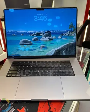 New Laptop Apple MacBook Pro 64GB Apple M1 Max SSD 3T