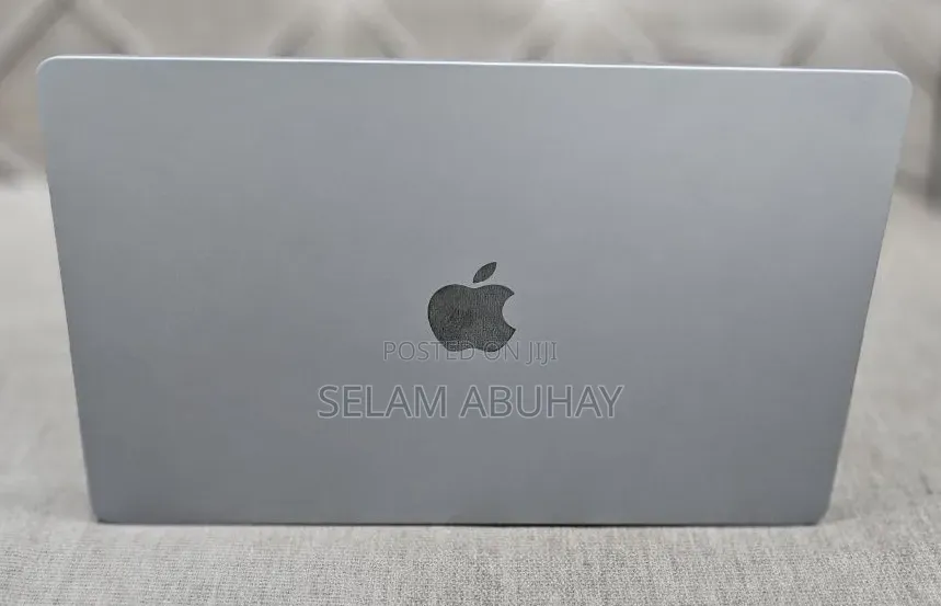 New Laptop Apple MacBook Air 2024 M3 8GB Apple M3 SSD 512GB