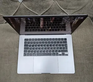 New Laptop Apple MacBook Air 2024 M3 8GB Apple M3 SSD 512GB