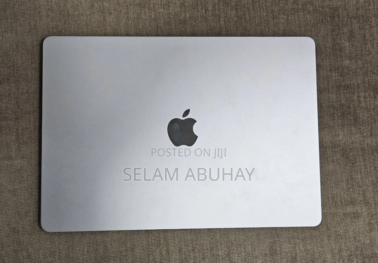 New Laptop Apple MacBook Air 2024 M3 8GB Apple M3 SSD 512GB