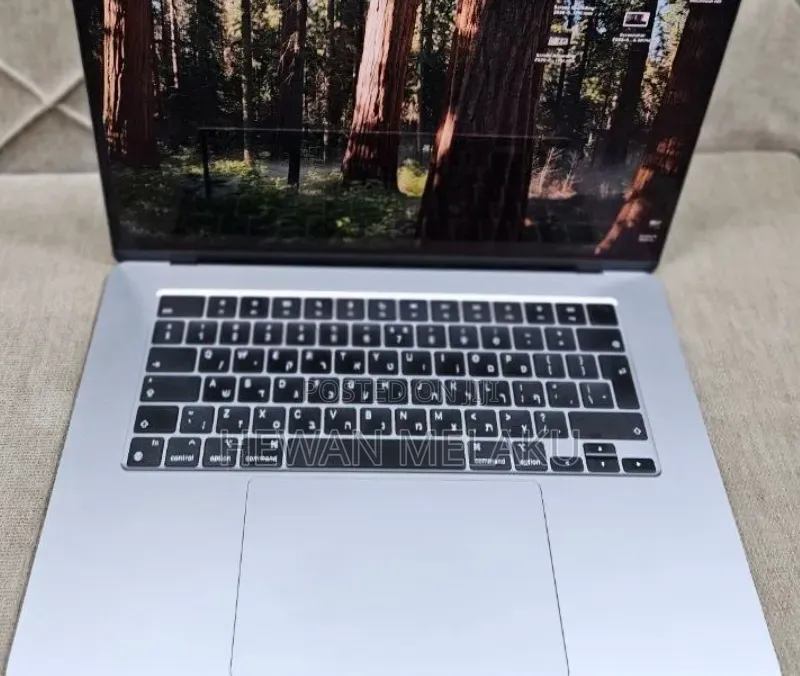 New Laptop Apple MacBook Air 2024 M3 8GB Apple M3 SSD 512GB