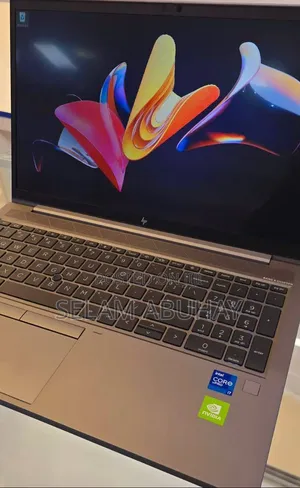 New Laptop HP ZBook Studio G8 16GB Intel Core i7 SSD 512GB