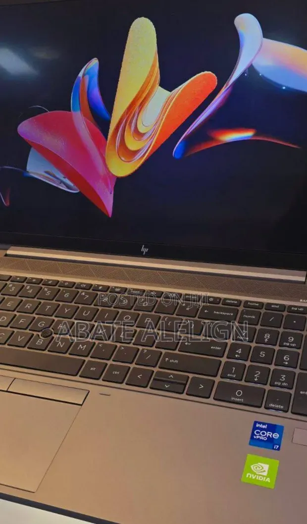 New Laptop HP ZBook 15 16GB Intel Core i7 SSD 512GB