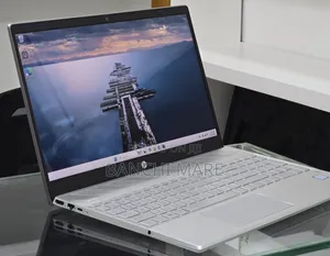 New Laptop HP Pavilion 15 8GB Intel Core i7 SSD 256GB